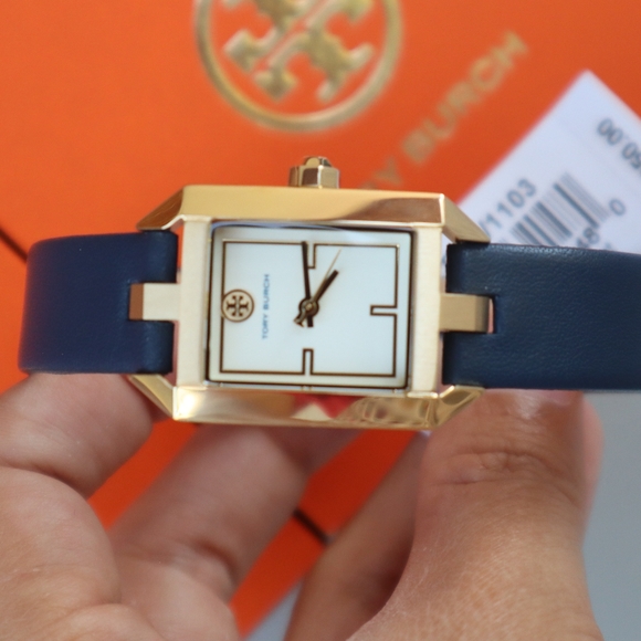 TORY BURCH DALLOWAY Navy Blue Leather Watch - Picture 5 of 8